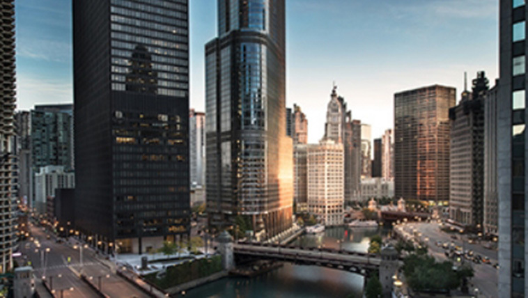 Burke Warren Named to Vault's 2022 20 Best Midsize Law Firms to Work For in Chicago